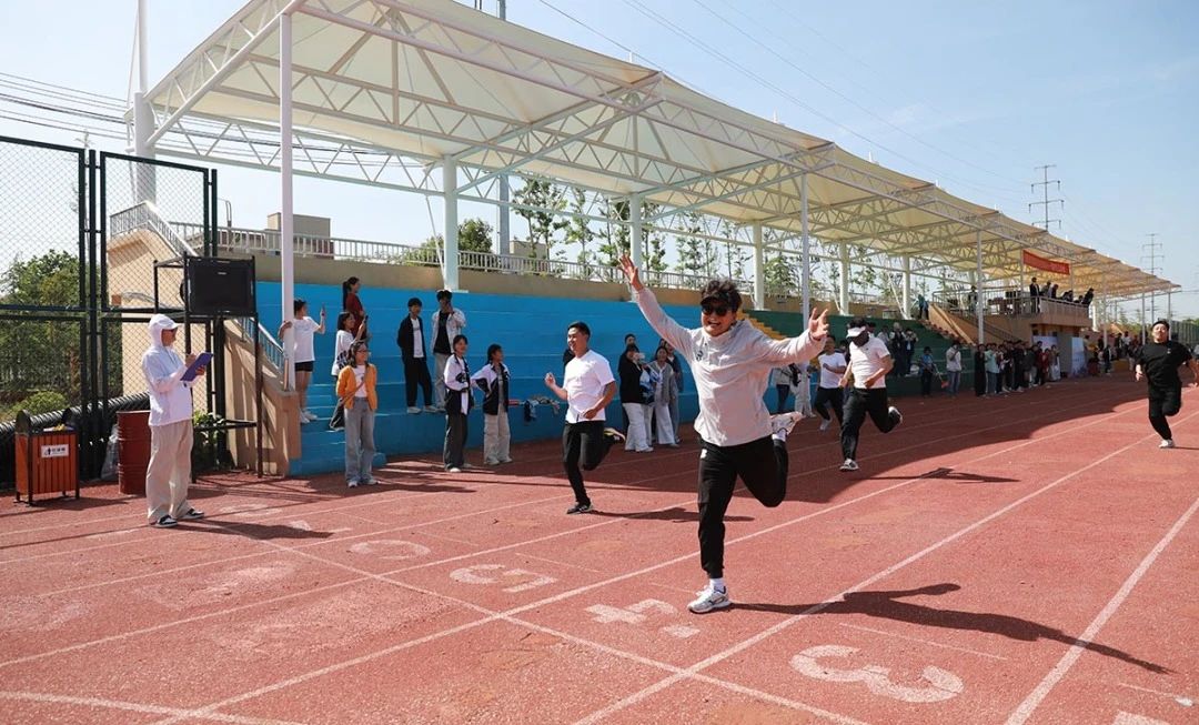 微信图片_20250528165842.jpg 微信图片_20250528165842.jpg